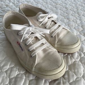 Superga 2750 Cotu Classic Sneakers Size 7